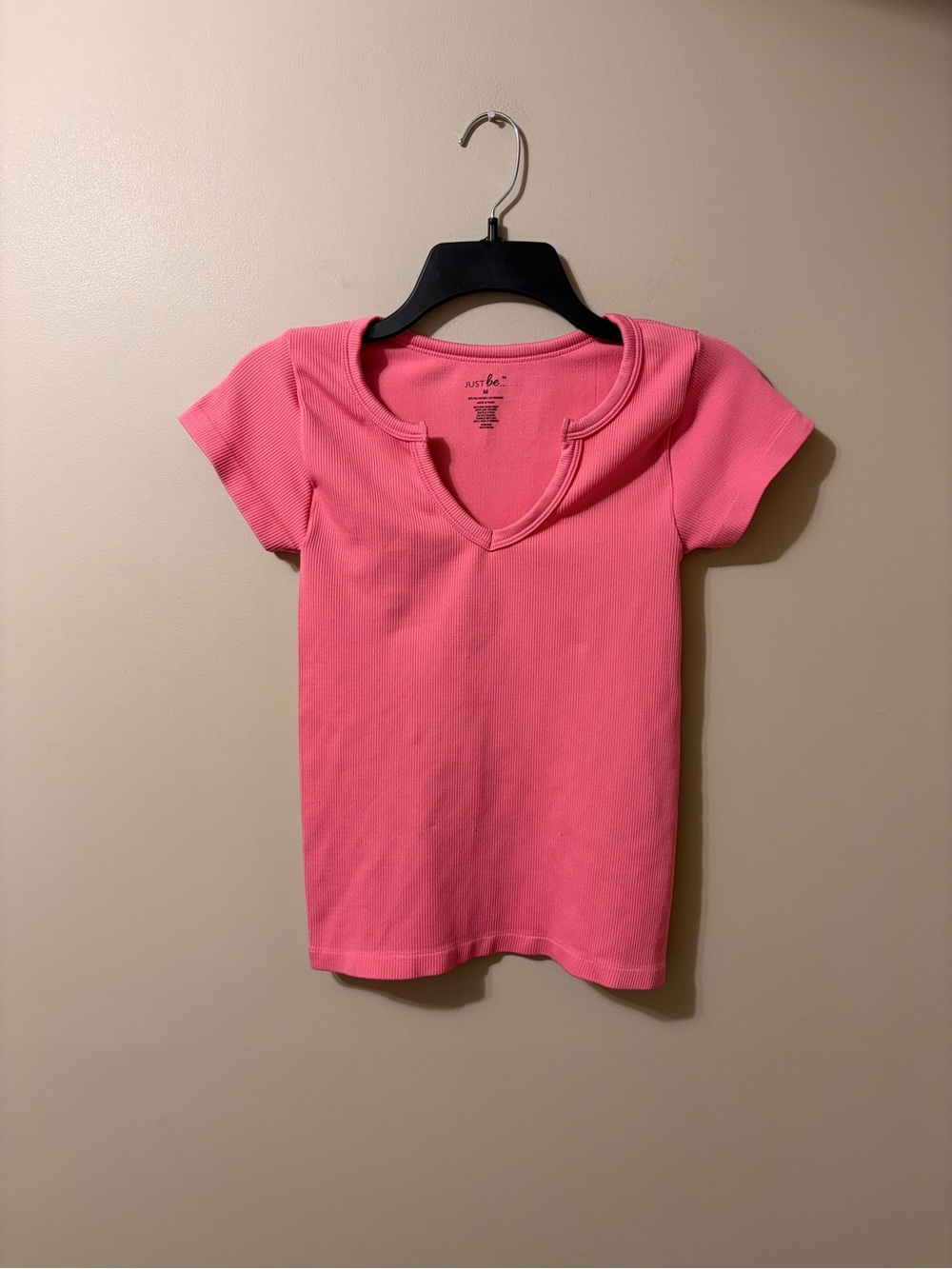 just be Pink Short Sleeve Scoop Neck Tee Women’s Medium